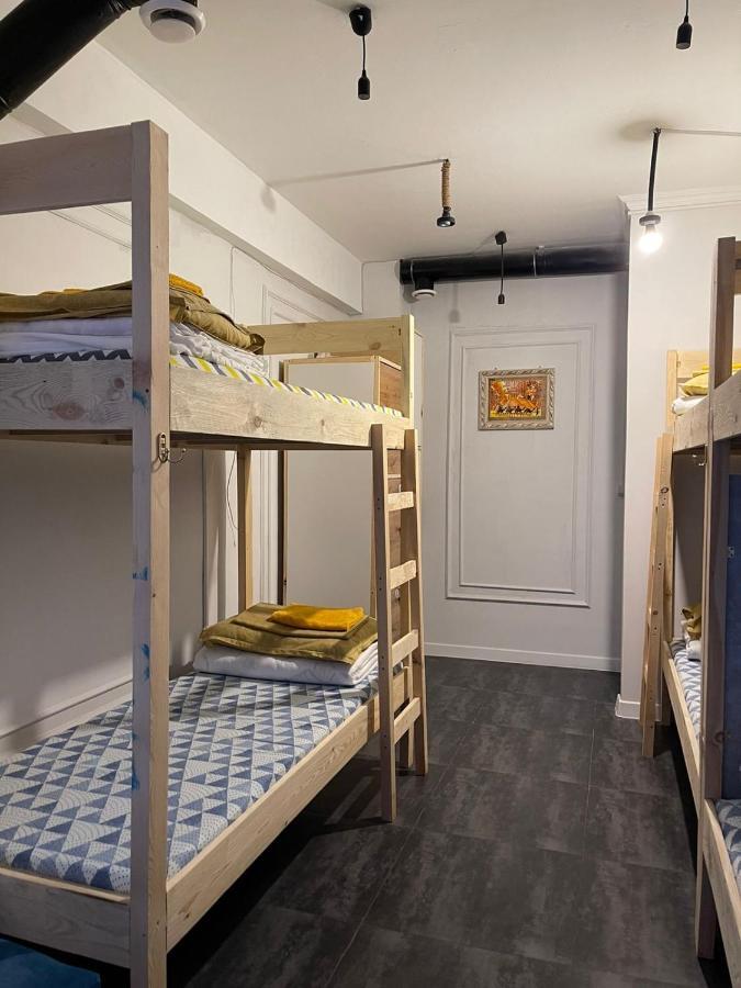 الماتي Hostel Del Luna المظهر الخارجي الصورة