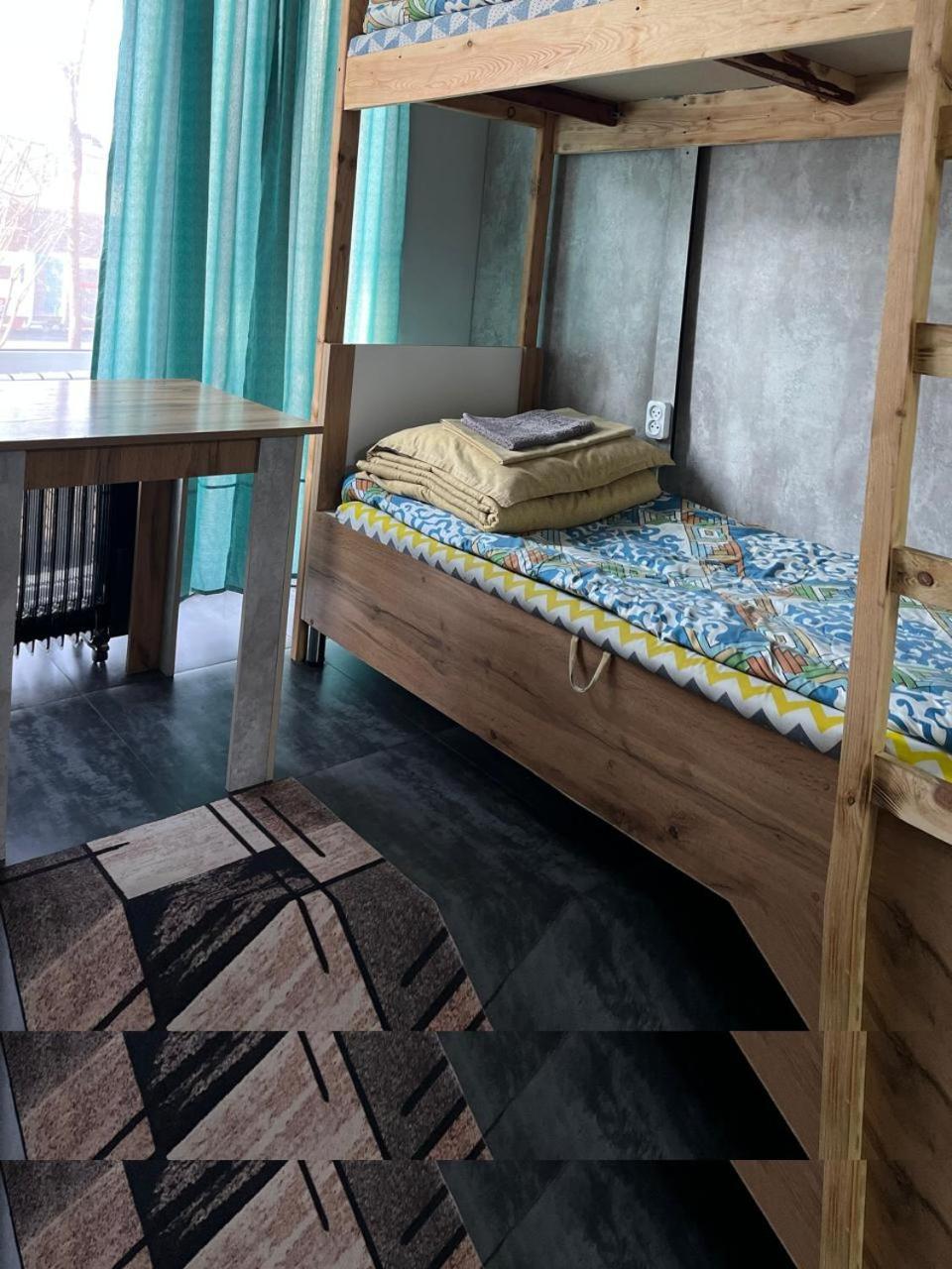 الماتي Hostel Del Luna المظهر الخارجي الصورة