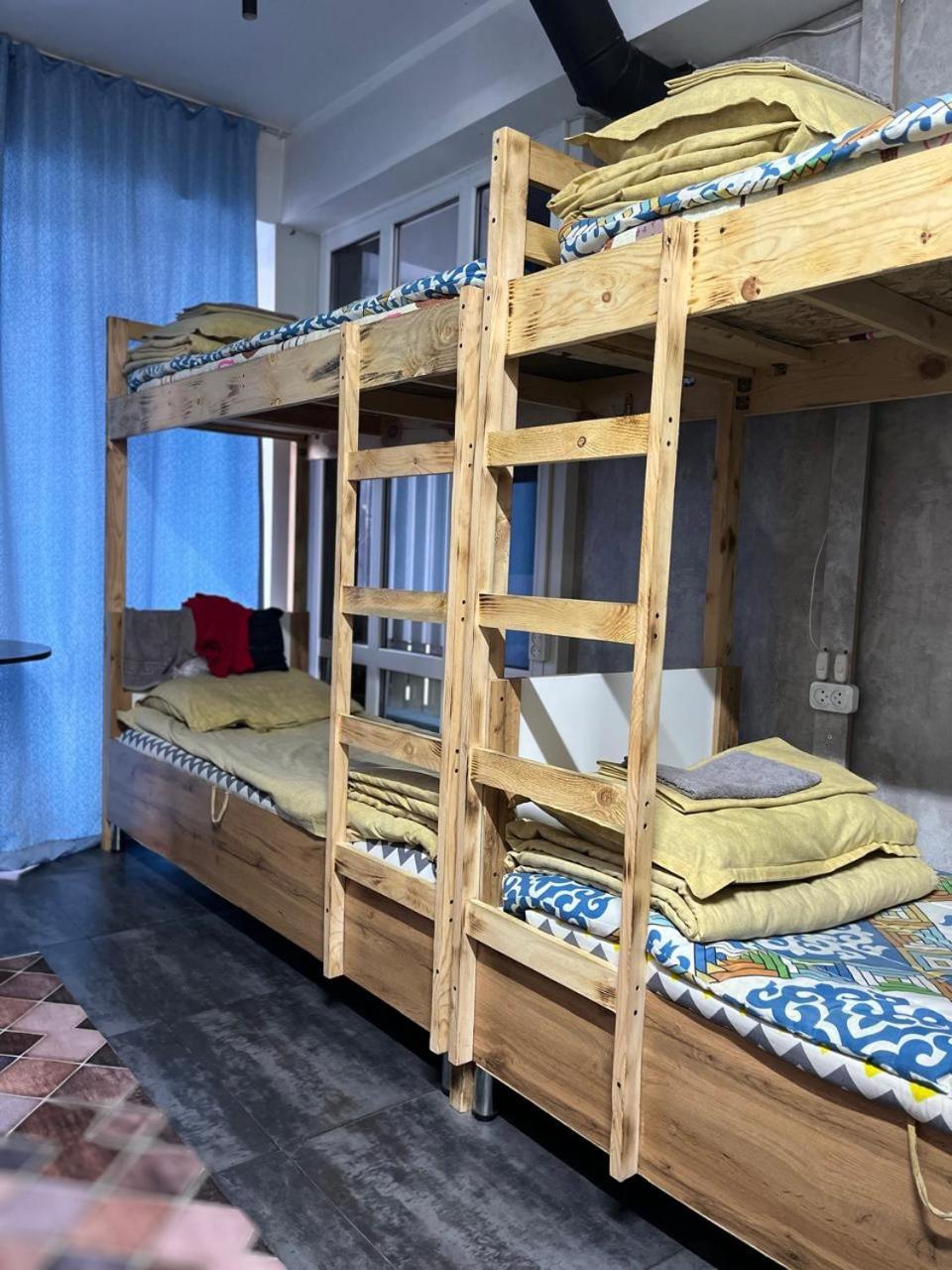 الماتي Hostel Del Luna المظهر الخارجي الصورة