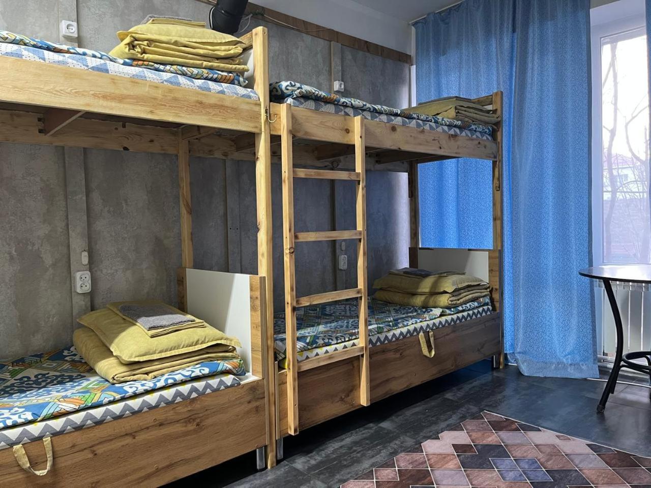 الماتي Hostel Del Luna المظهر الخارجي الصورة